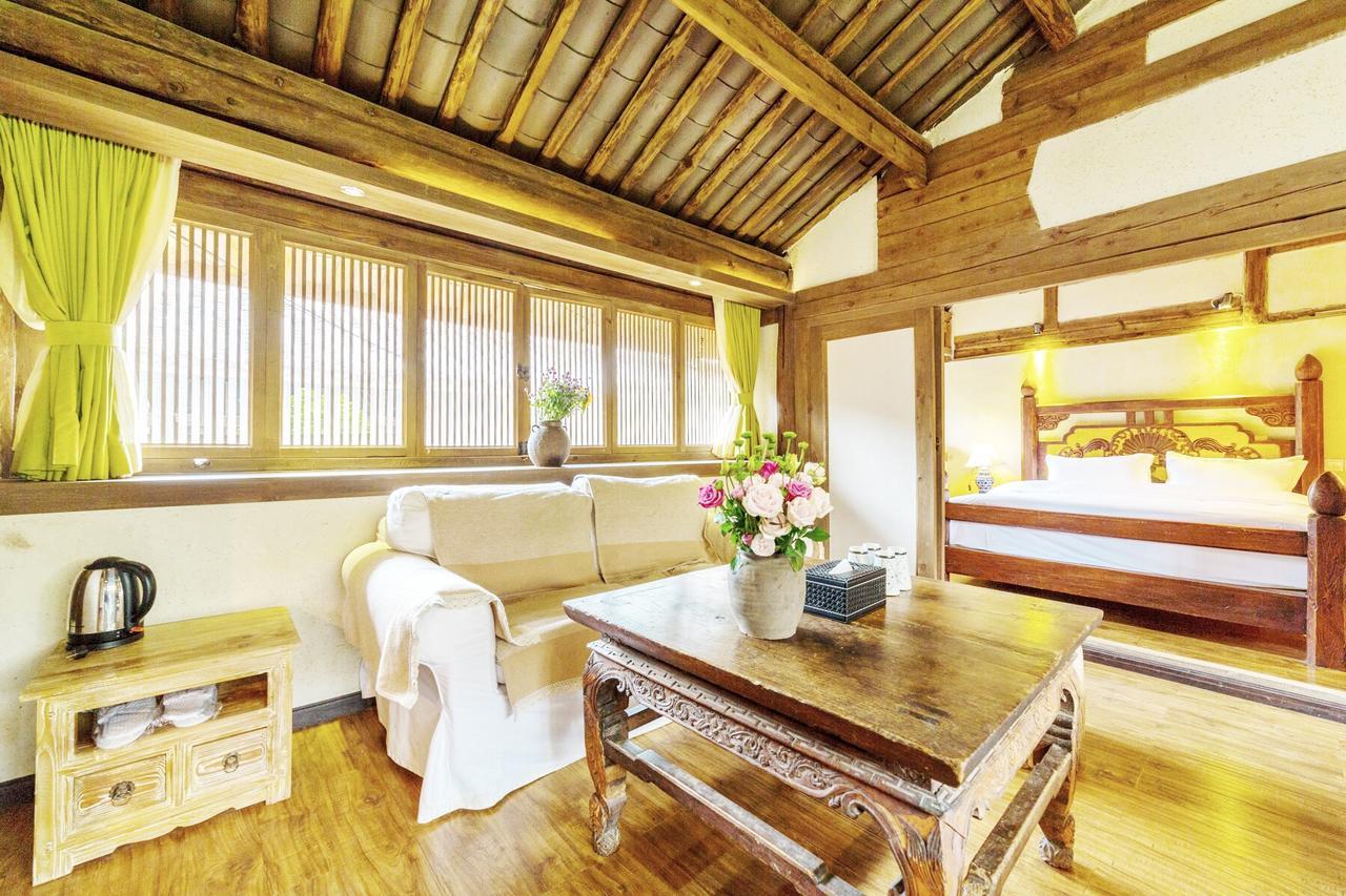 Lijiang Shuhe Yuefeng Resort Hotel エクステリア 写真